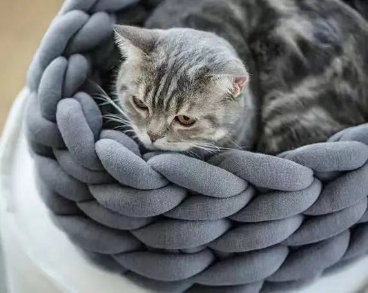 Cat Basket Bed with Hand-Woven Eco-Friendly Materials | for Cozy Indoor Relaxation 1