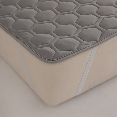 BowLift | Dog Cooling Mat with Self-Cooling Feature for Indoor and Outdoor Use 3
