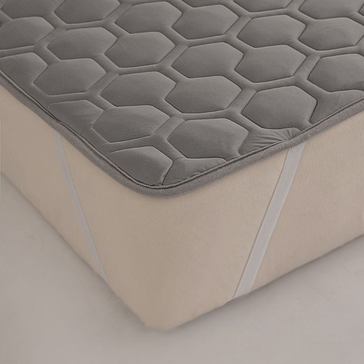 BowLift | Dog Cooling Mat with Self-Cooling Feature for Indoor and Outdoor Use 3