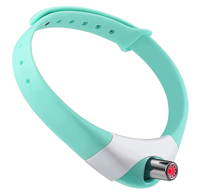 Interactive Cat Laser Collar with Adjustable Fit for Active Indoor Cats 2