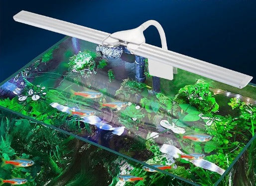 LED Aquarium Light with Full Spectrum and Adjustable Arms for Fish Tanks up to 70cm 3
